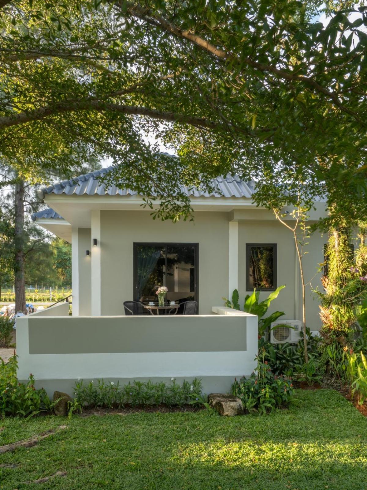 Isara Nai Yang Resort Exterior photo